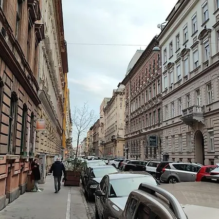 Filinhome Oktogon Будапешт