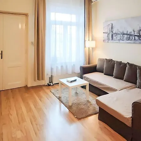 Апартаменты Filinhome Oktogon