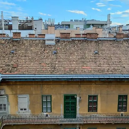 Filinhome Oktogon Apartmán