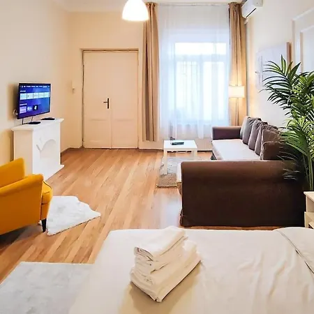 Апартаменты Filinhome Oktogon