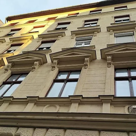 Filinhome Oktogon Будапешт
